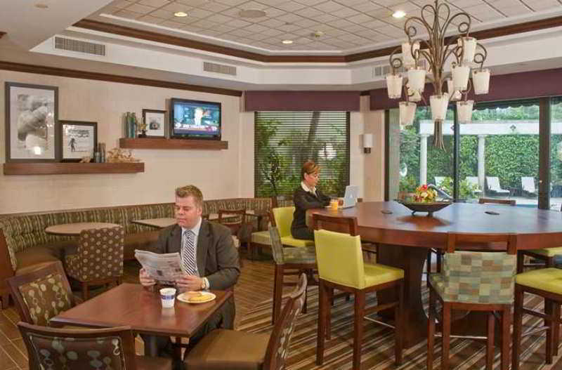Hampton Inn Boca Ratón Restaurante foto